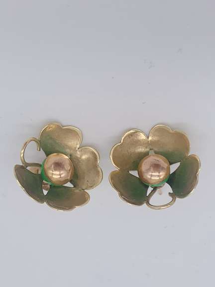 14kt Solid Yellow Gold Stud Earrings