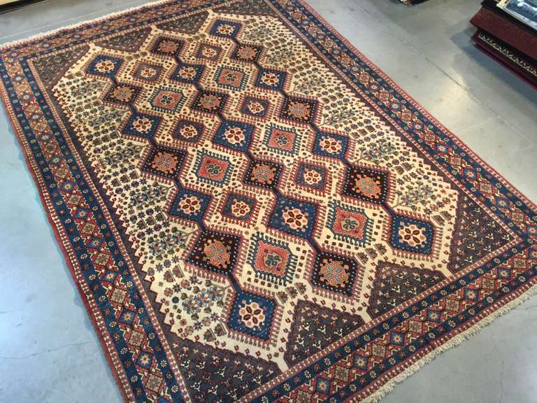 MAGNIFICENT  PERSIAN  RUG 6'.9"X 9'.3"