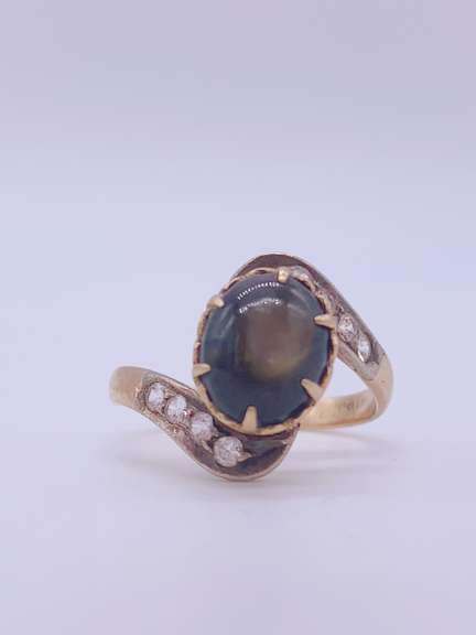 14kt Gold Star Sapphire Cocktail Ring