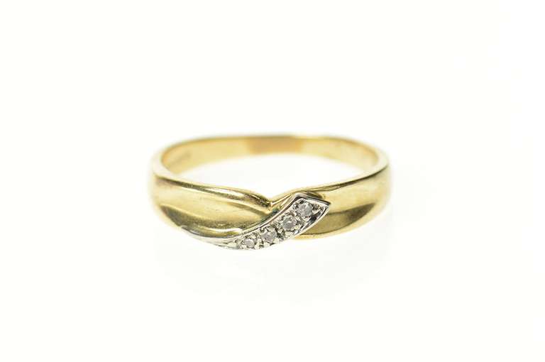 10K Yellow Gold Retro Diamond Wave Grooved Wedding Band Ring