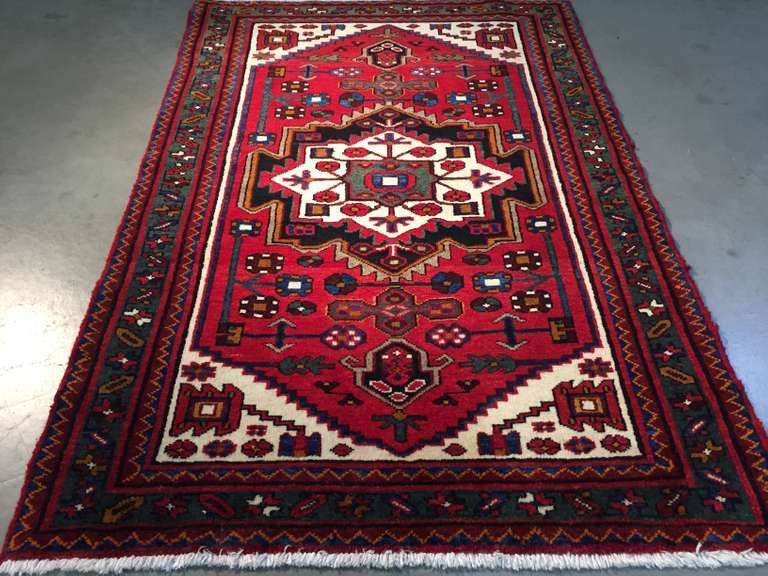 STUNNING AUTHENTIC PERSIAN RUG 3'.9"X5'.5"