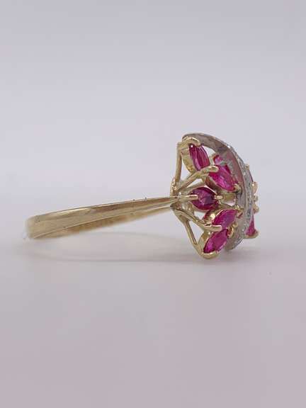 14kt Gold Ruby & Diamond Cocktail Ring
