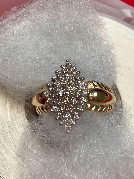 14K DIAMOND RING