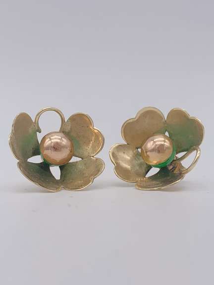 14kt Solid Yellow Gold Stud Earrings