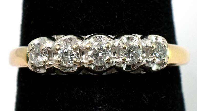 Sparkling 5-Diamond Band in 14KT Yellow Gold