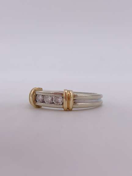 Unisex 14kt Gold Diamond Wedding Band- Size 7