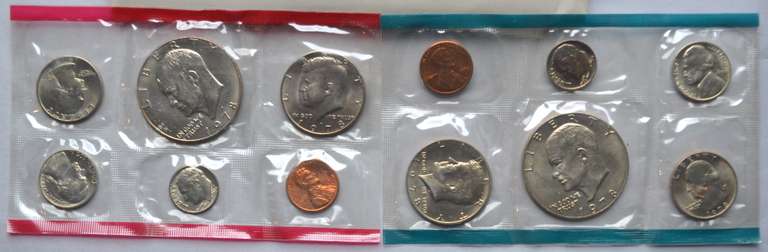 2 Each US Mint Sets 1977-1984 P & D