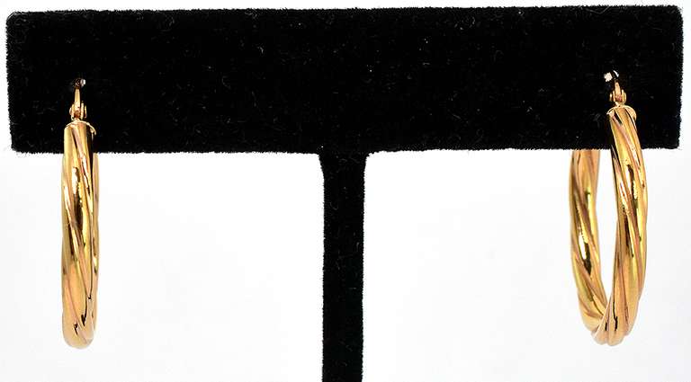 Nice Twisted Hoop Earrings in 14KT Yellow Gold