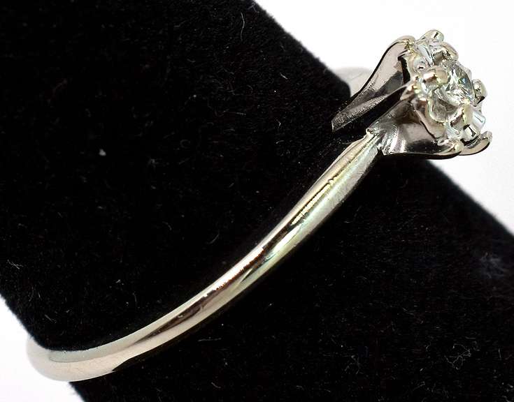 Sweet Diamond Solitaire Ring in 14KT White Gold