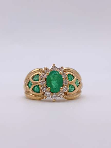 18kt Yellow Gold, Emerald, & Diamond Cocktail Ring