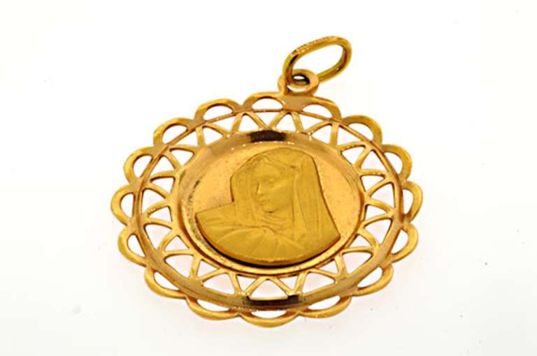 18kt Gold Mary Pendant