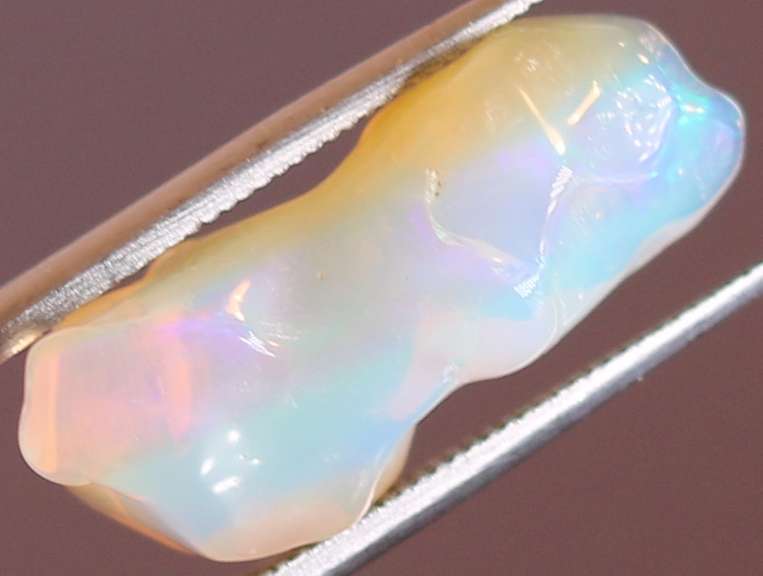 Collectors 4.3ct free form Opal vein