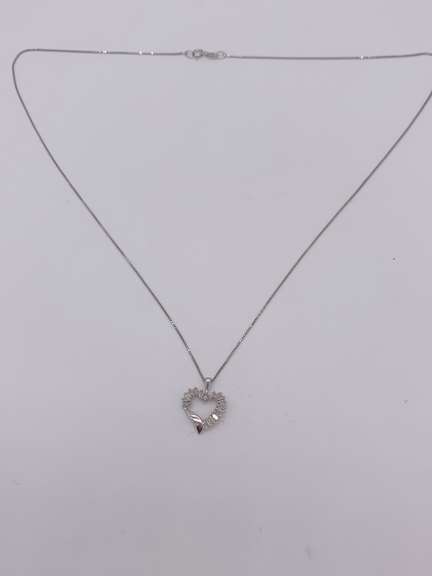 14kt White Gold Diamond Heart Pendant Necklace