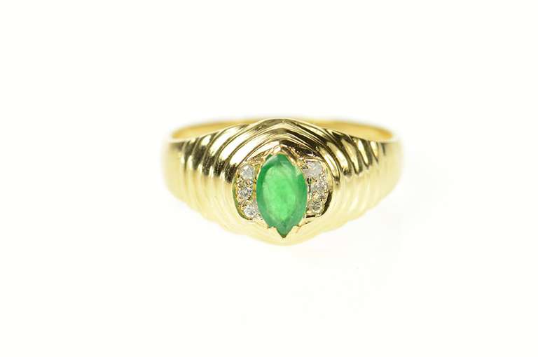 18K Yellow Gold Marquise Emerald Diamond Accent Grooved Ring