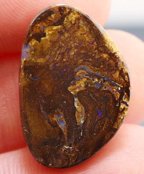 Glistening 21.79ct Koroit Boulder Opal