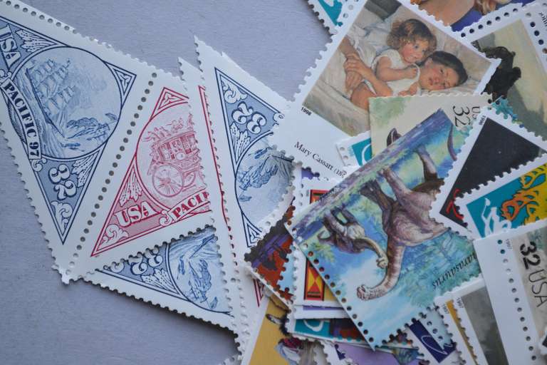 $ 87.70 Face Value 5 & 32 Cent Mint US Stamp