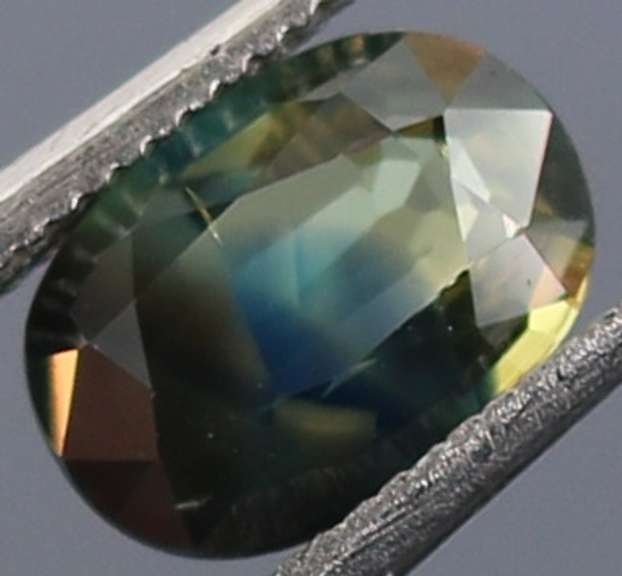 Heated only! .86ct party color Australian Sapphire