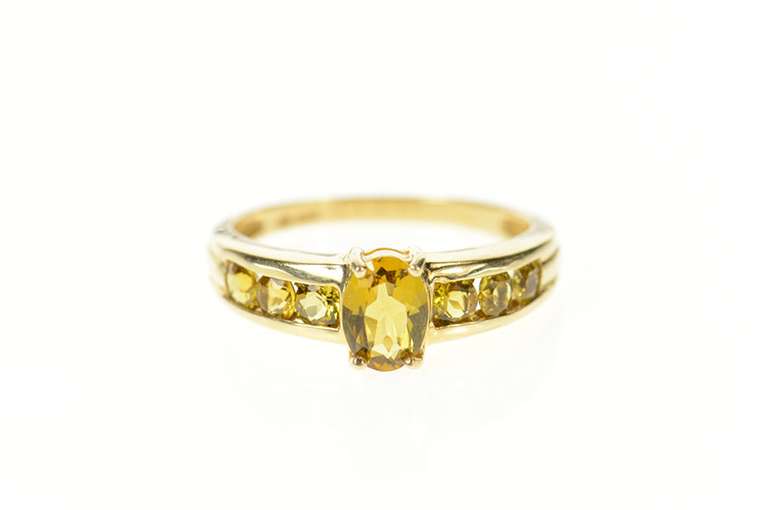 10K Yellow Gold Classic Oval Citrine Simple Statement Ring