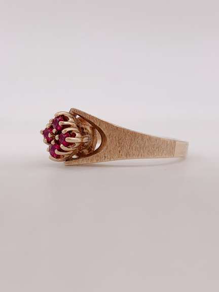 10kt Solid Gold & Ruby Cocktail Ring