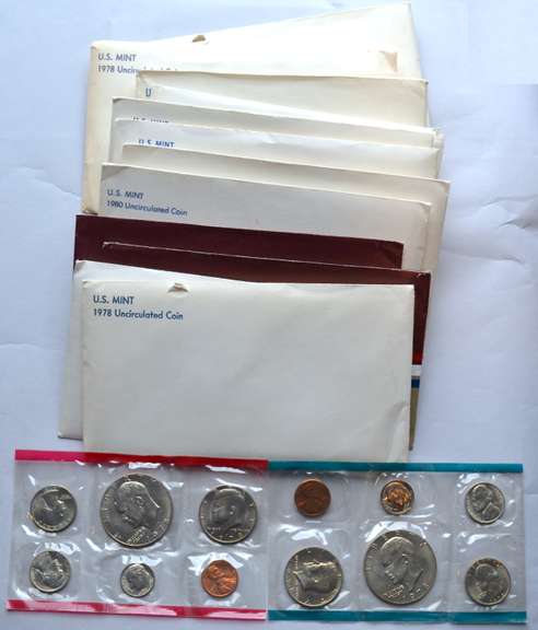 2 Each US Mint Sets 1977-1984 P & D