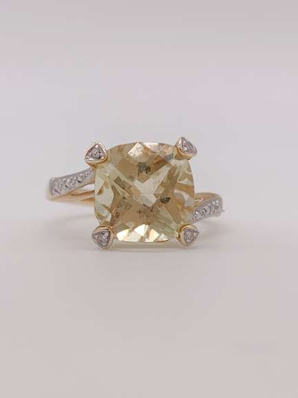 Gorgeous 14kt Gold, Citrine, & Diamond Cocktail Ring