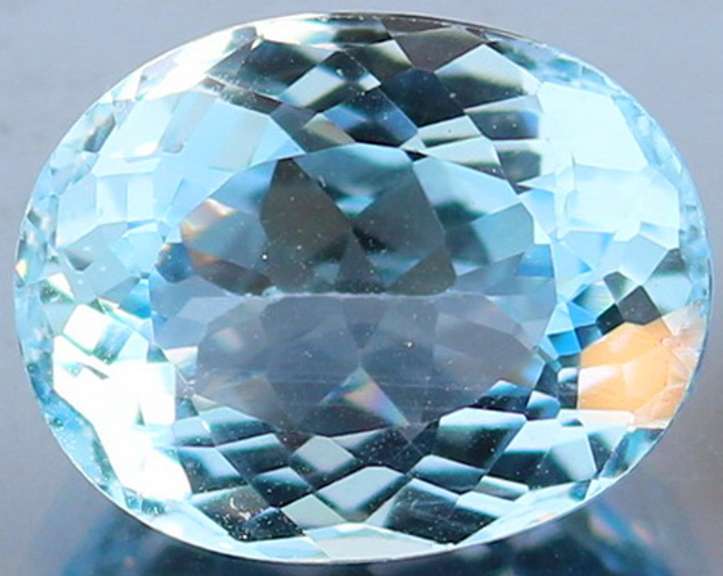 Brilliant! 11.74ct VS Swiss blue Topaz