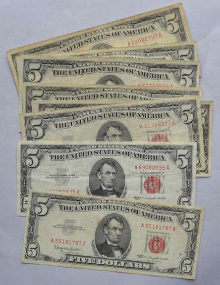 9 Red Seal $ 5 US Notes