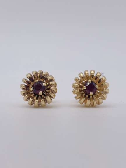 14kt Solid Yellow Gold Stud Earrings