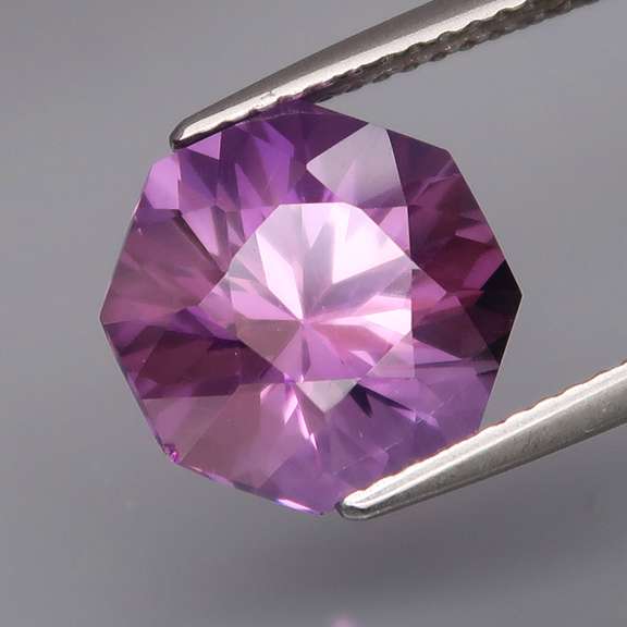Magnificent AAA 4.57ct eye clean violet Amethyst