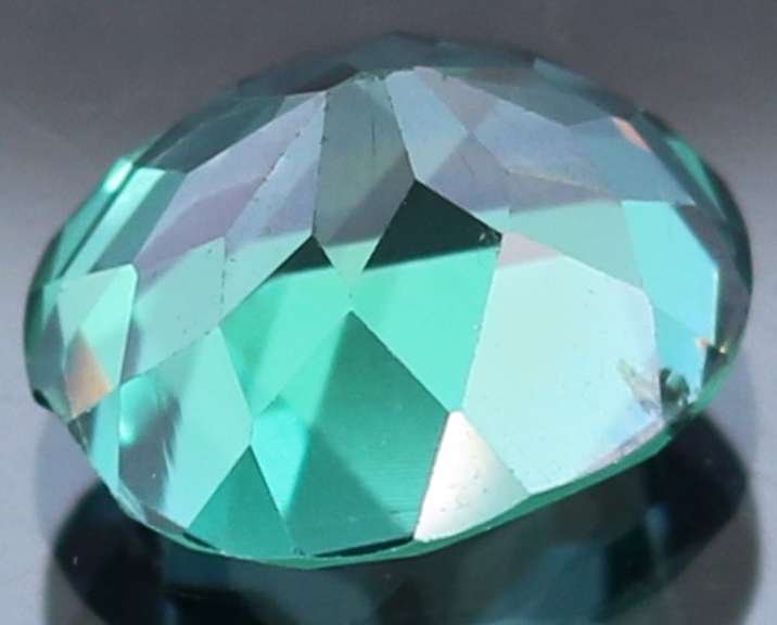 Brilliant 7.09ct green Mystic Topaz