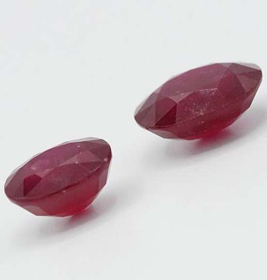 2 BLOOD RED NATURAL RUBY (GF) OVAL CUT