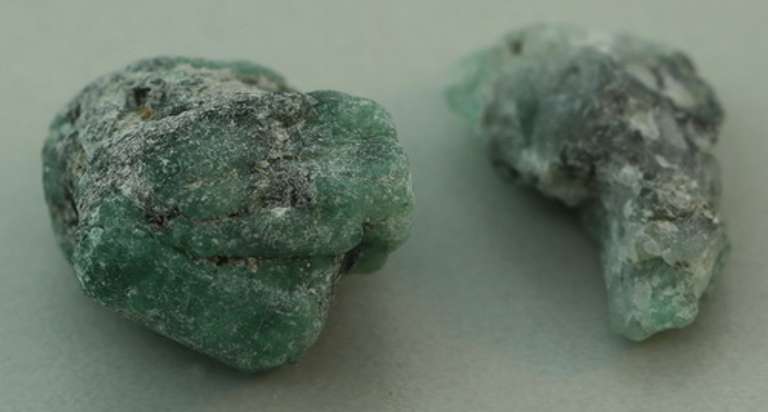 Gorgeous 15.86ct raw Emerald in matrix