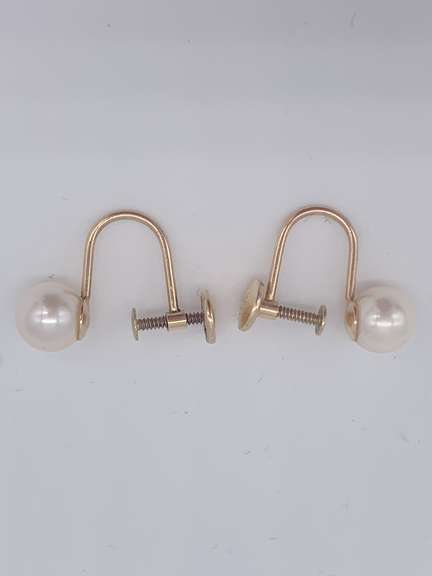 14kt Solid Yellow Gold Stud Earrings