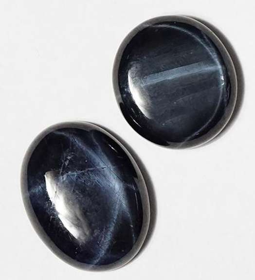 2 NATURAL STAR SAPPHIRE CABOCHON