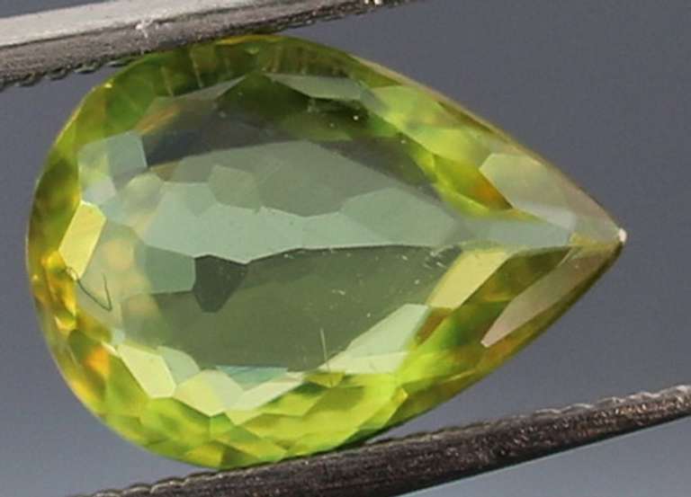 Very clean 1.27ct untreated diamond luster Sphene