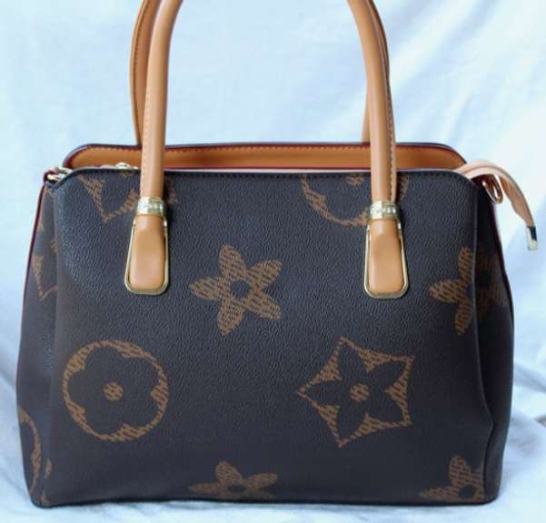 100% Fine leather Designer Style Bag
