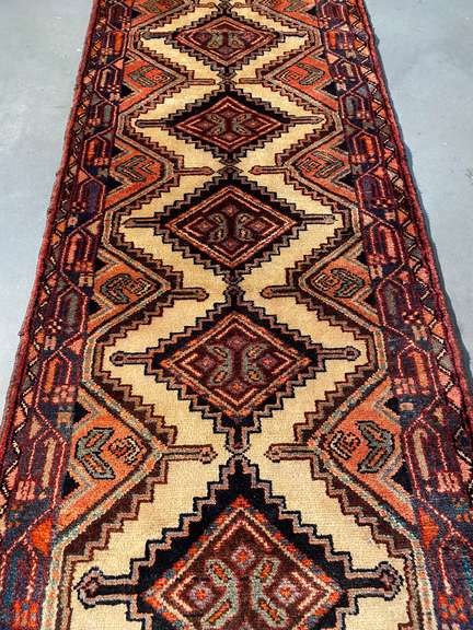 EXQUISITE FINE PERSIAN  RUNNER 2'.6" X 9'.7"