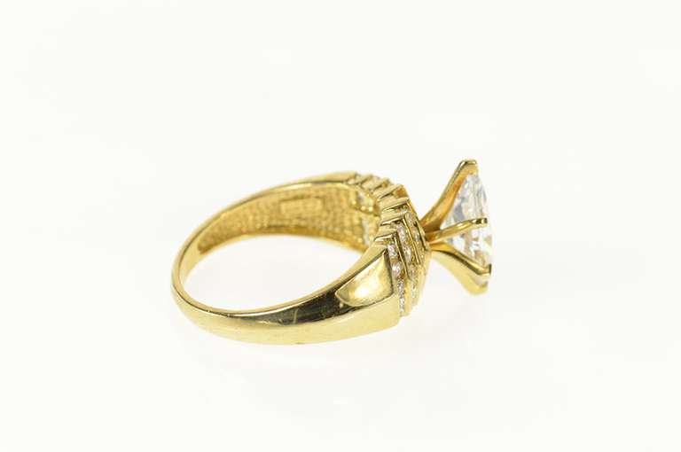14K Yellow Gold Marquise Classic Flashy Travel Engagement Ring