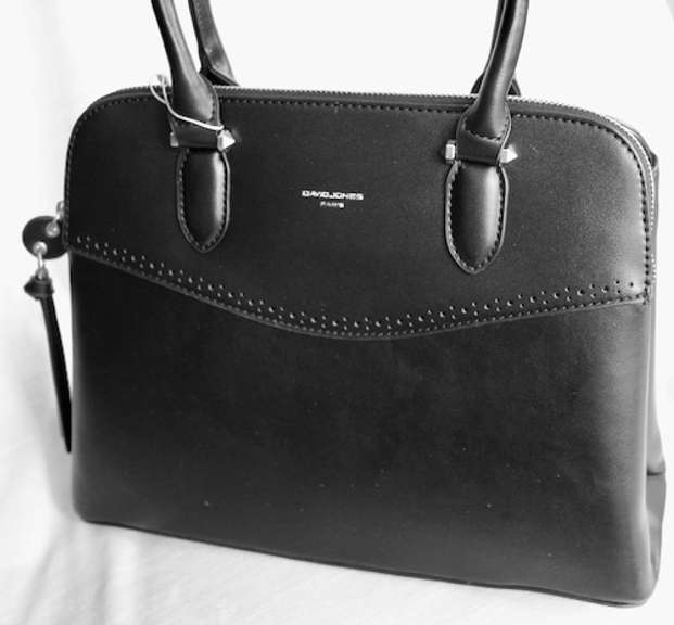 New Arrival Black Color Hand Bag By David Jones