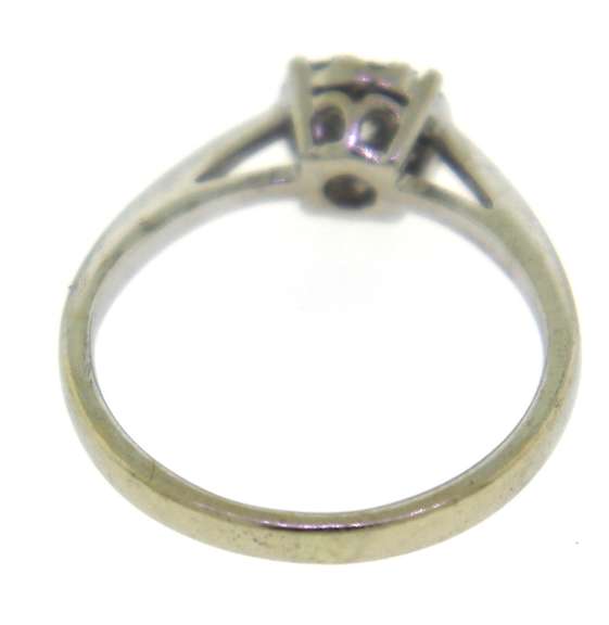 Wonderful 18kt Diamond Circle Cluster Ring