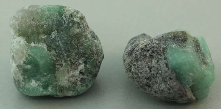 Splendid 25.59ct raw Emerald in matrix