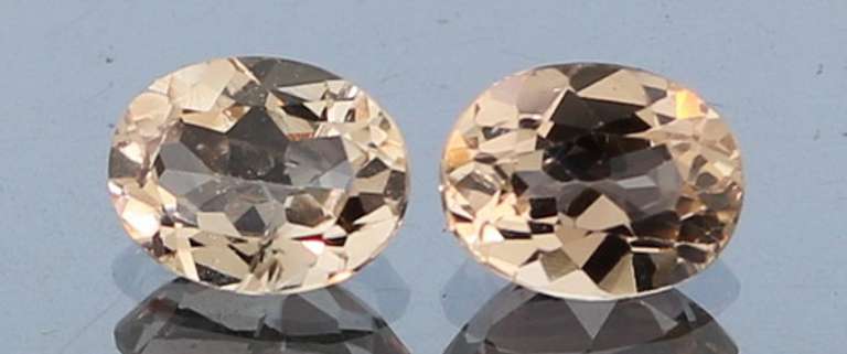 High fire! Full body flashing 4.24ct VS Topaz set