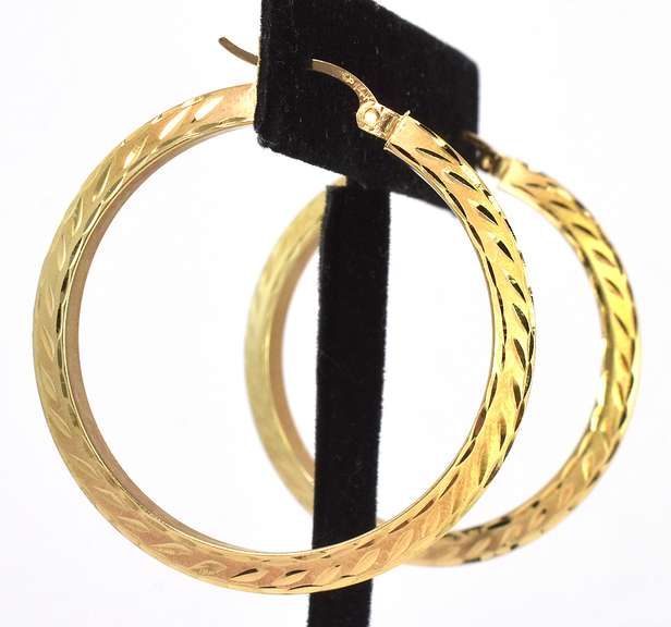 Glittering Textured Hoop Earrings in 14KT Yellow Gold