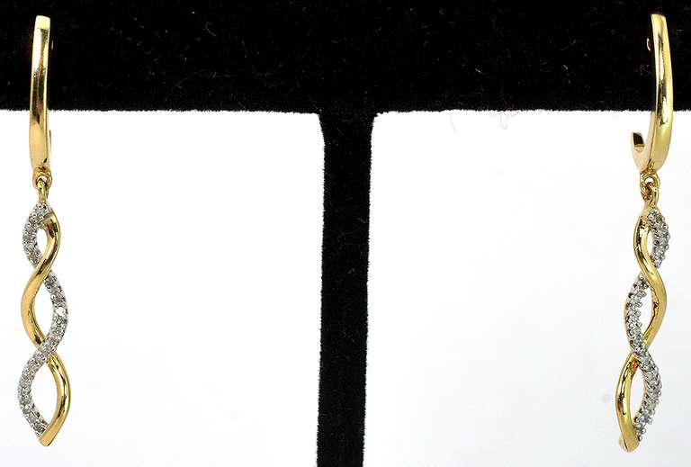 Classy Twisted Diamond Dangle Earrings in Yellow Gold