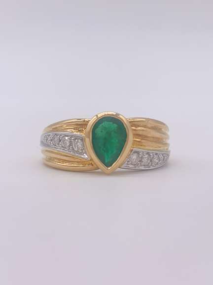 18kt Yellow Gold, Emerald, & Diamond Cocktail Ring