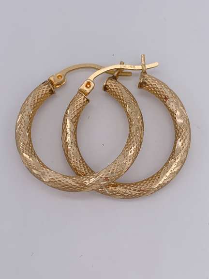 14kt Solid Yellow Gold Hoop Earrings