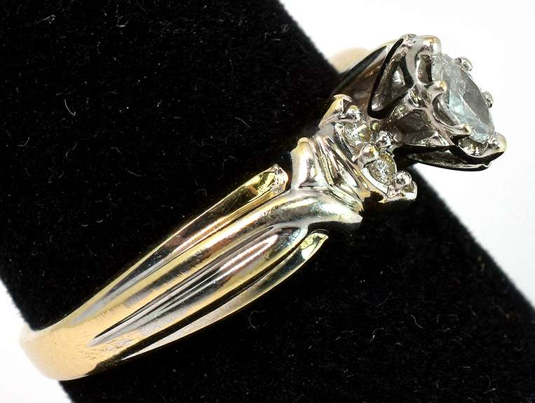 Glittering Diamond Marquise Ring in 14KT Yellow Gold