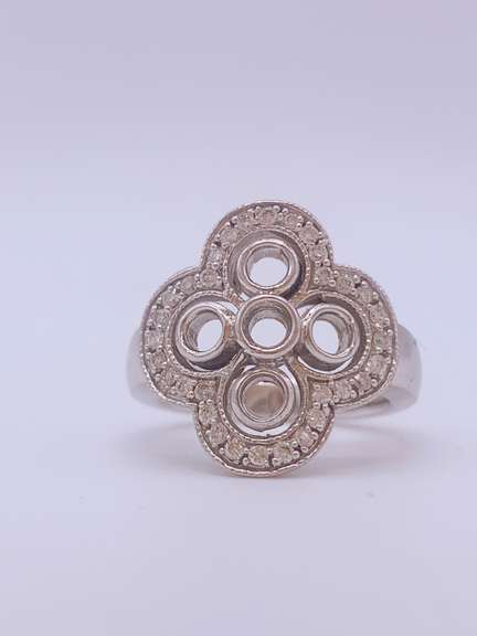 14kt White Gold Diamond Cocktail Ring