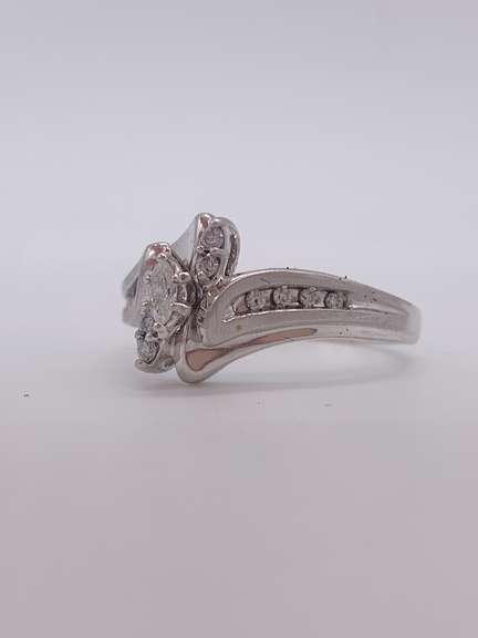 14kt Gold Diamond Engagement Ring