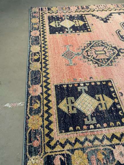 MAGNIFICENT VINTAGE REPRODUCTION RUG 6x8